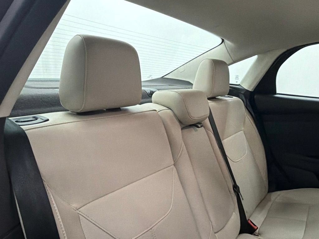 Used 2017 Ford Focus Titanium w/ Titanium Technology Package FWD image 26