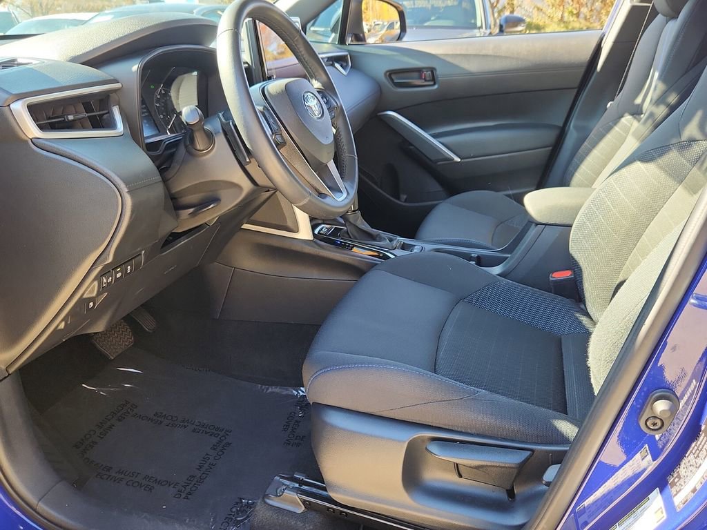 Used 2024 Toyota Corolla Cross SE image 11