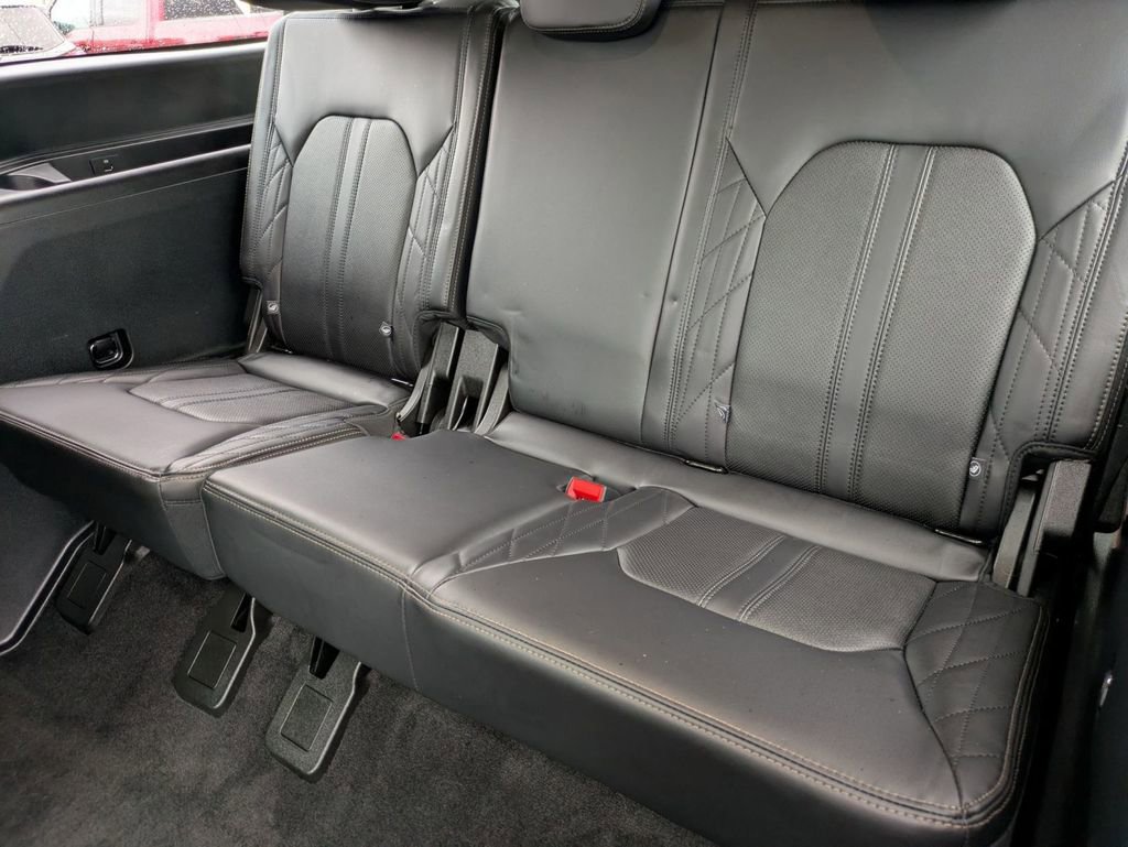 Certified 2021 Ford Expedition Max Platinum image 43