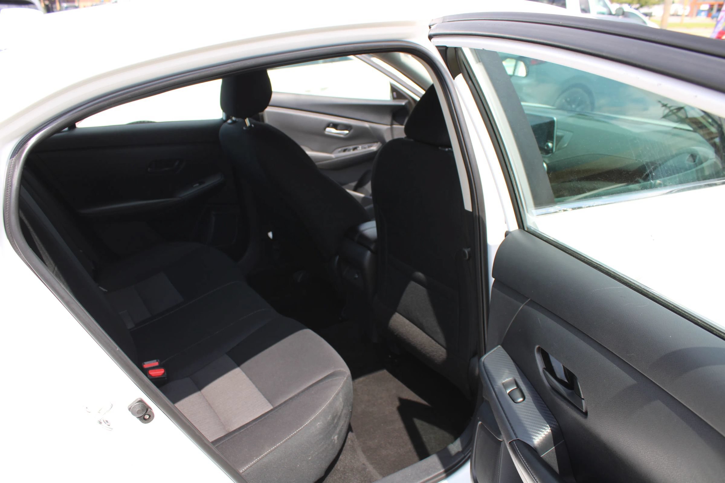 Used 2024 Nissan Sentra SV FWD image 21