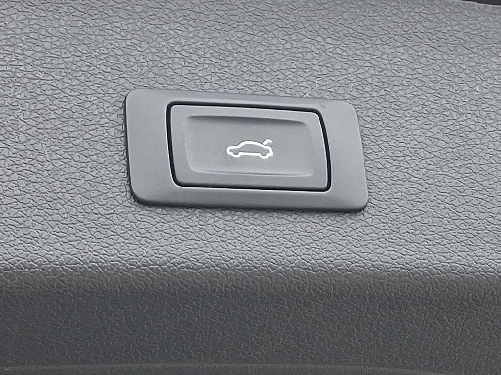 Used 2017 Audi SQ5 Premium Plus image 31