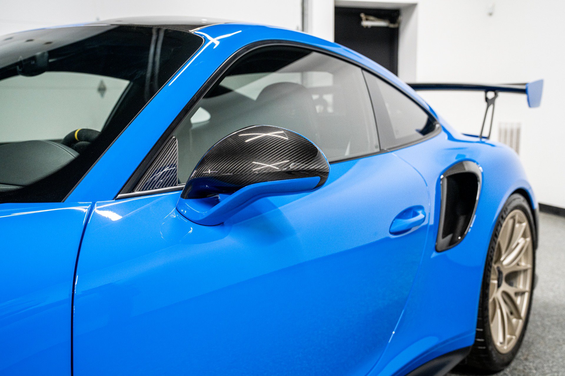 Used 2018 Porsche 911 GT2 RS RWD image 44