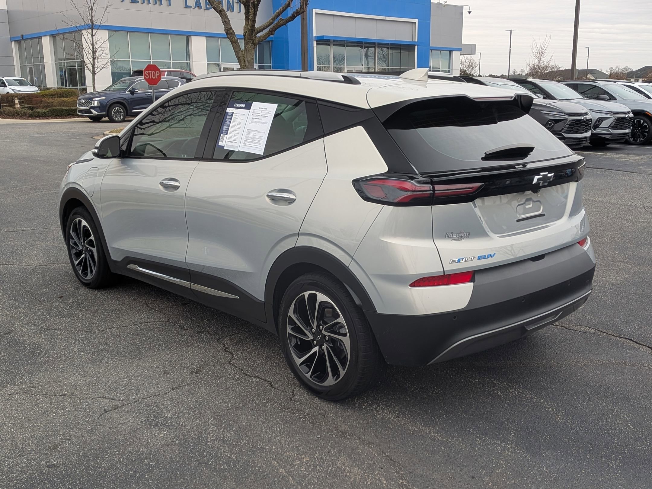 Used 2022 Chevrolet Bolt EUV Premier image 7