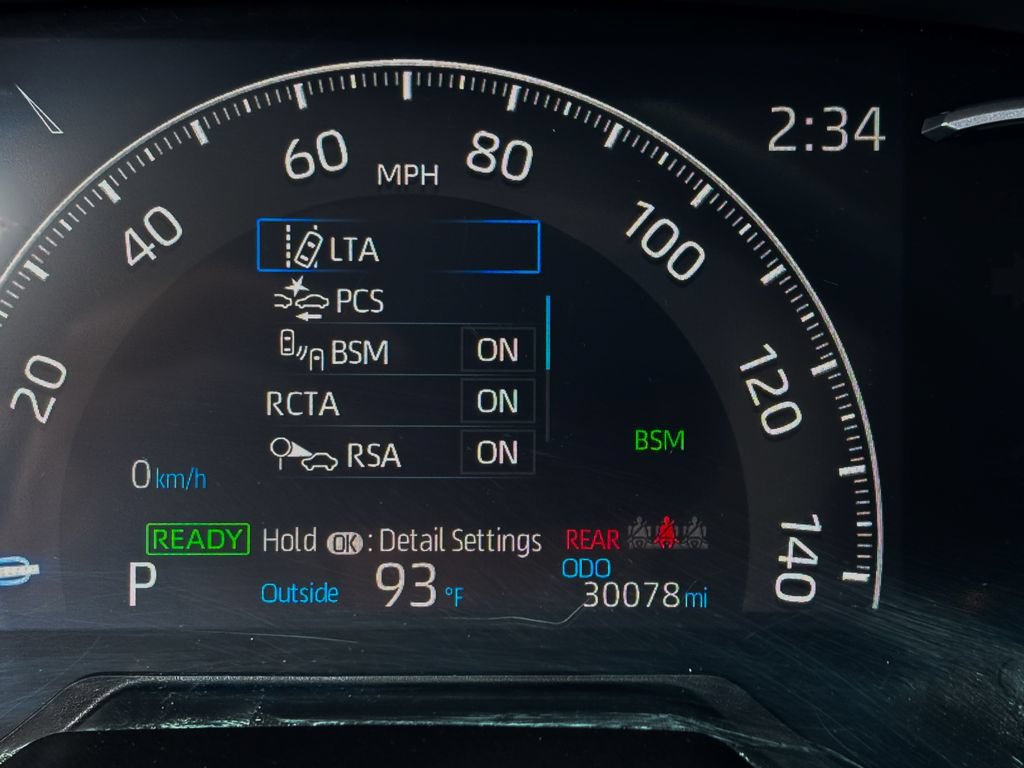 Used 2025 Toyota RAV4 XLE AWD/4WD image 28