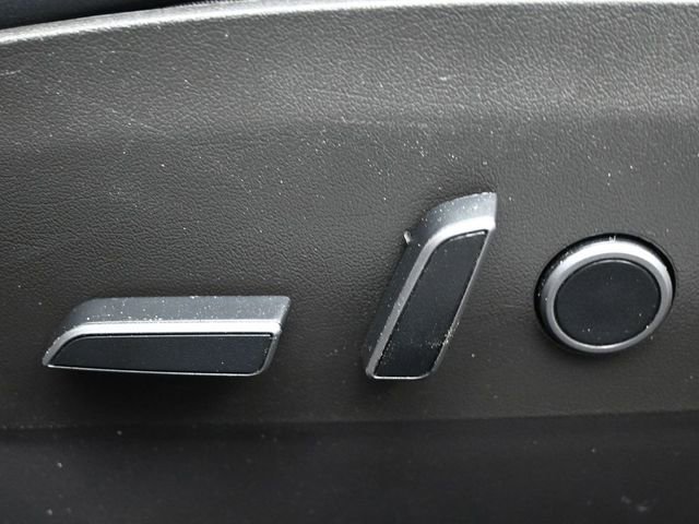 Used 2021 Tesla Model 3 Standard Range Plus image 8