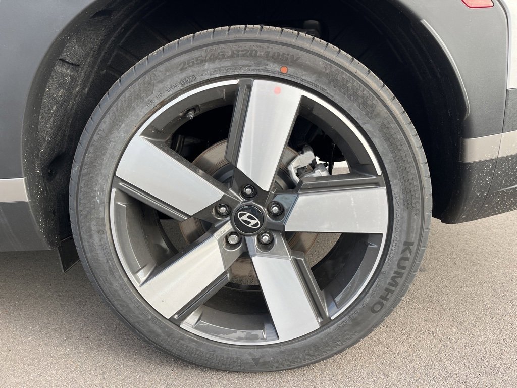 New 2025 Hyundai Santa Fe Limited image 9