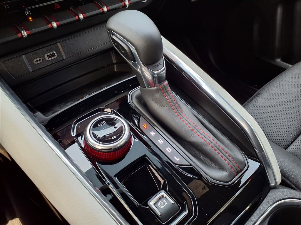 Used 2026 GMC Canyon AT4X image 14