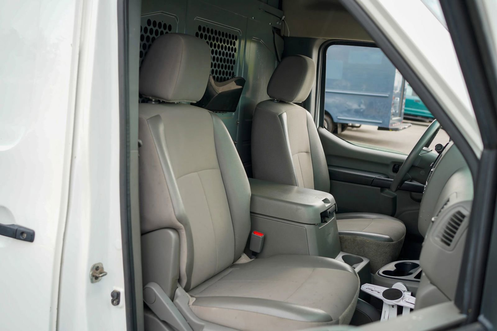 Used 2021 Nissan NV 2500 SV w/ Navigation Package RWD image 17