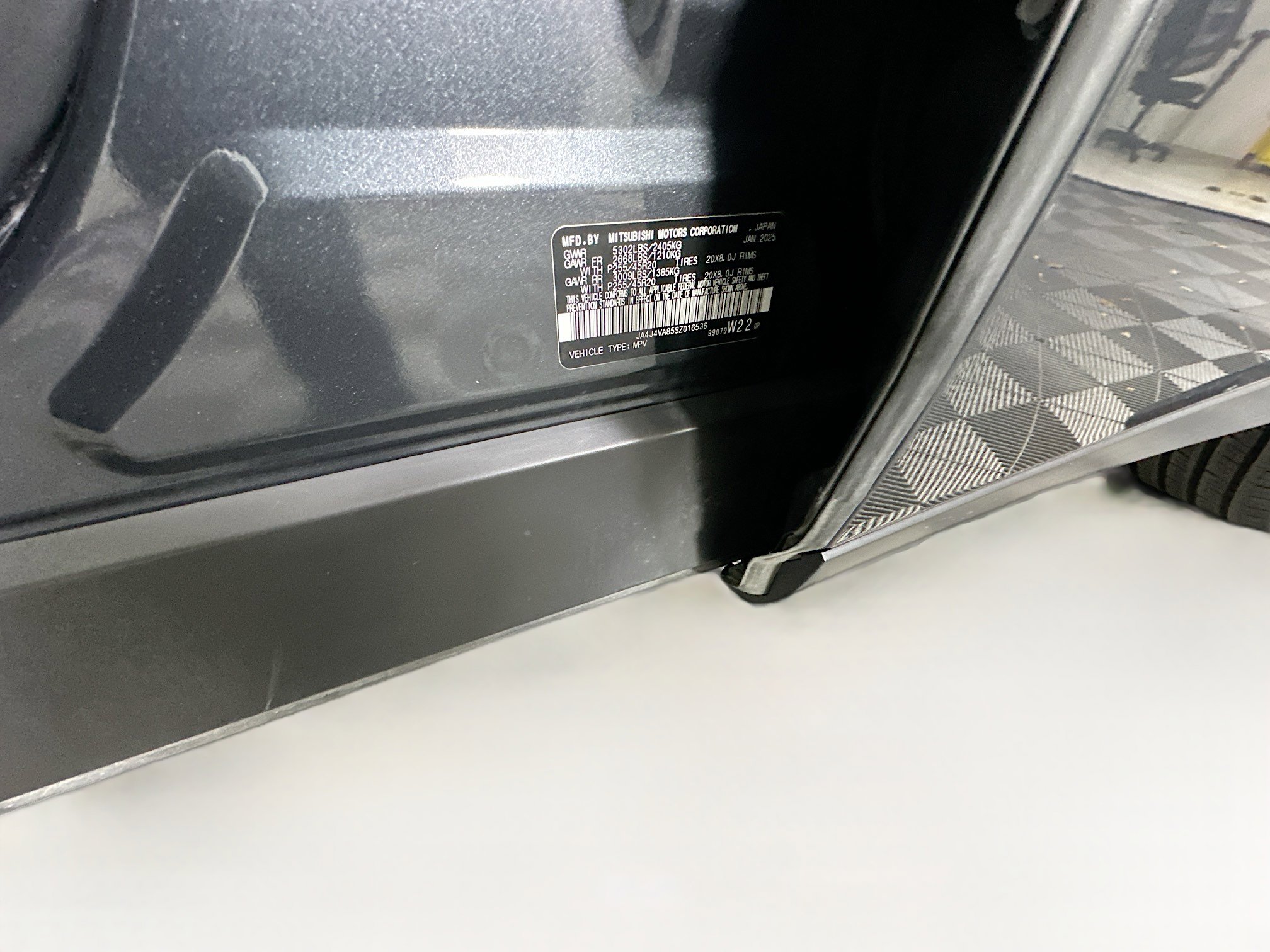 Used 2025 Mitsubishi Outlander SE image 12