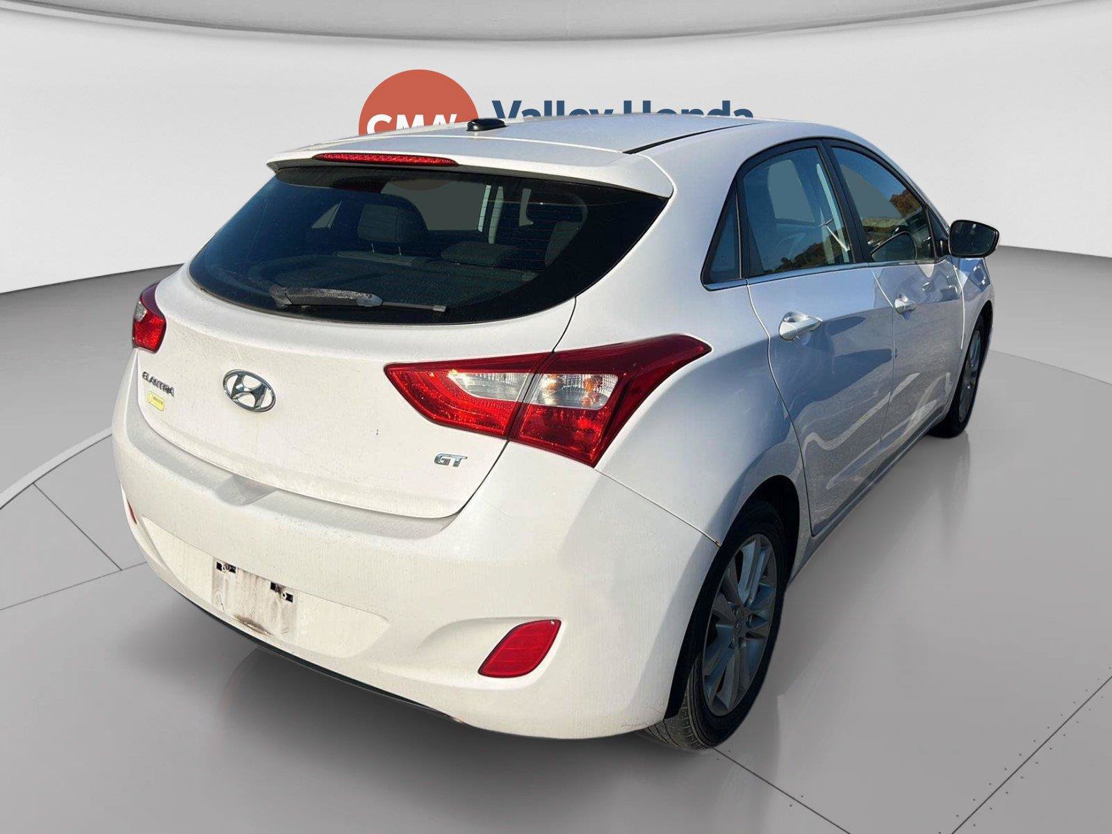 Used 2015 Hyundai Elantra GT FWD image 5