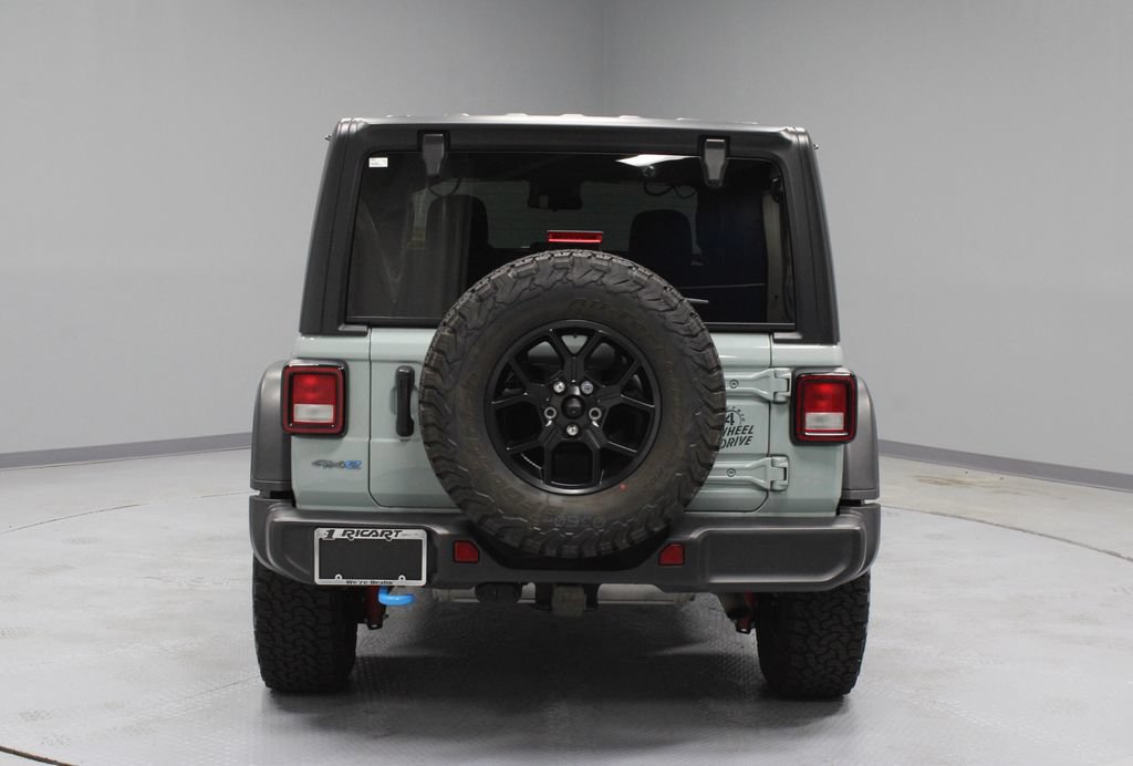 Used 2024 Jeep Wrangler Unlimited AWD/4WD image 9