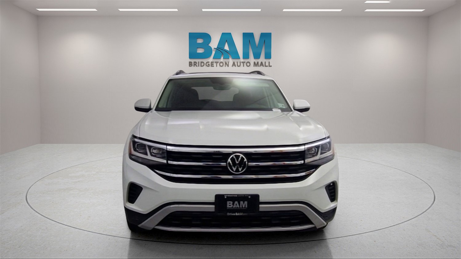 Used 2021 Volkswagen Atlas SE w/ Panoramic Sunroof Package image 2