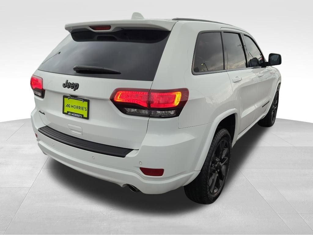 Used 2018 Jeep Grand Cherokee Altitude AWD/4WD image 6