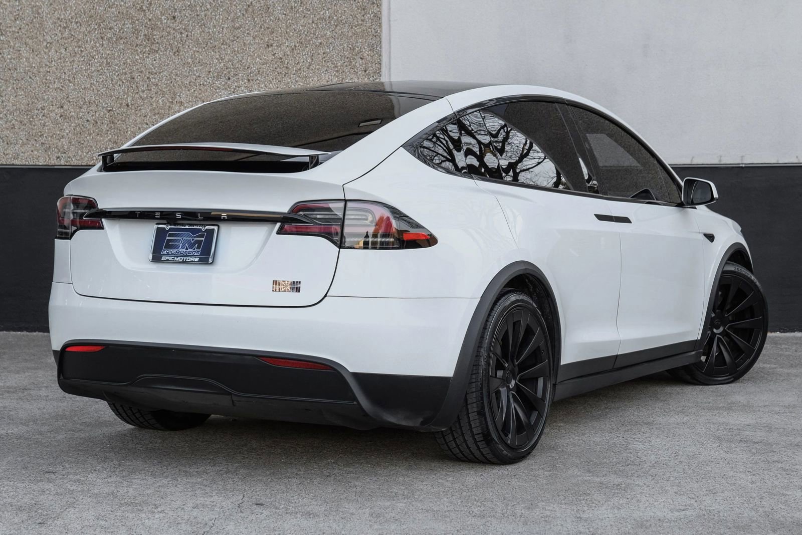 Used 2023 Tesla Model X Plaid image 12