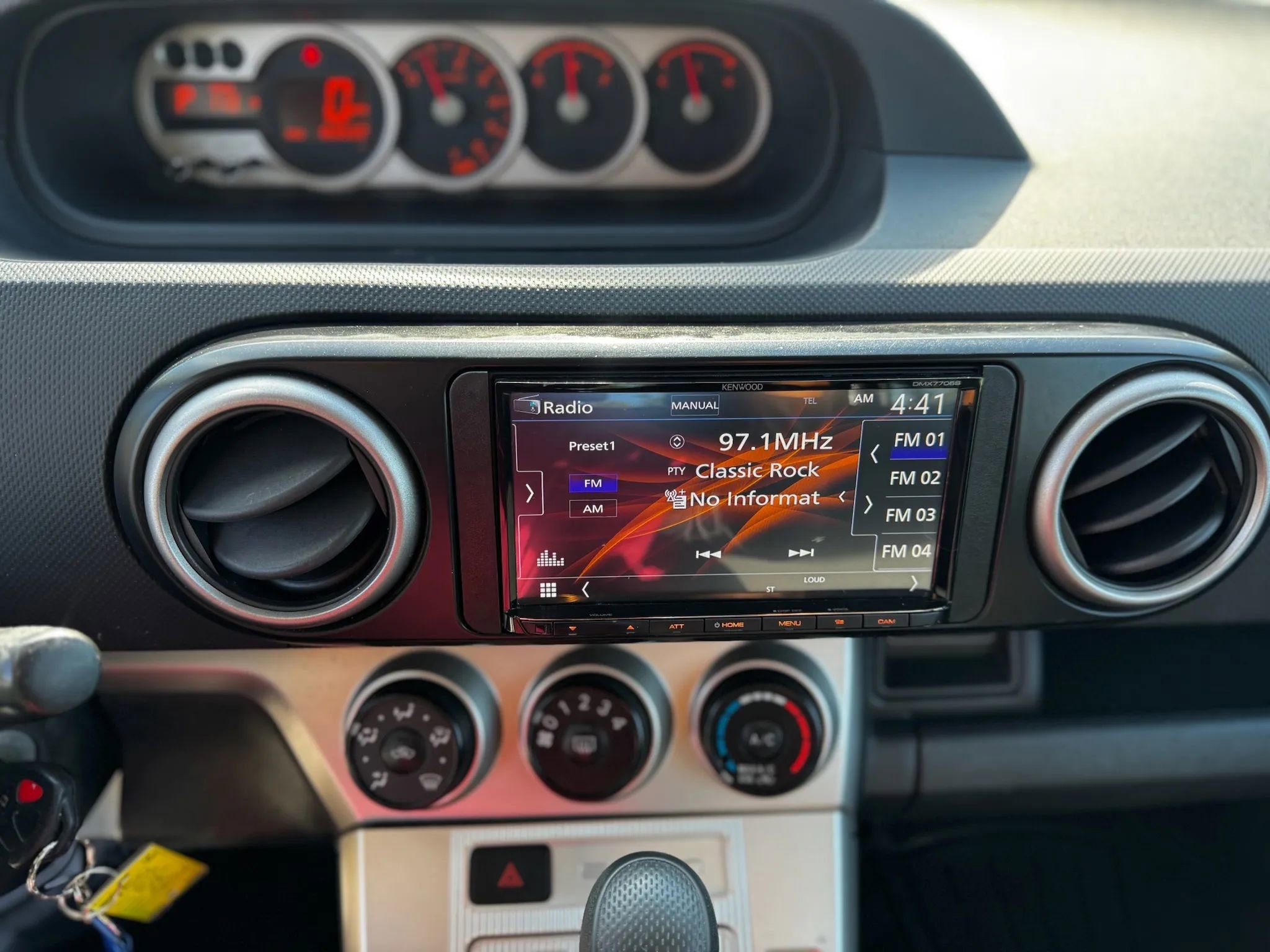 Used 2010 Scion xB image 13