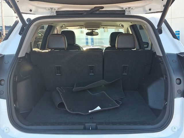 Used 2022 GMC Terrain AT4 AWD/4WD image 28