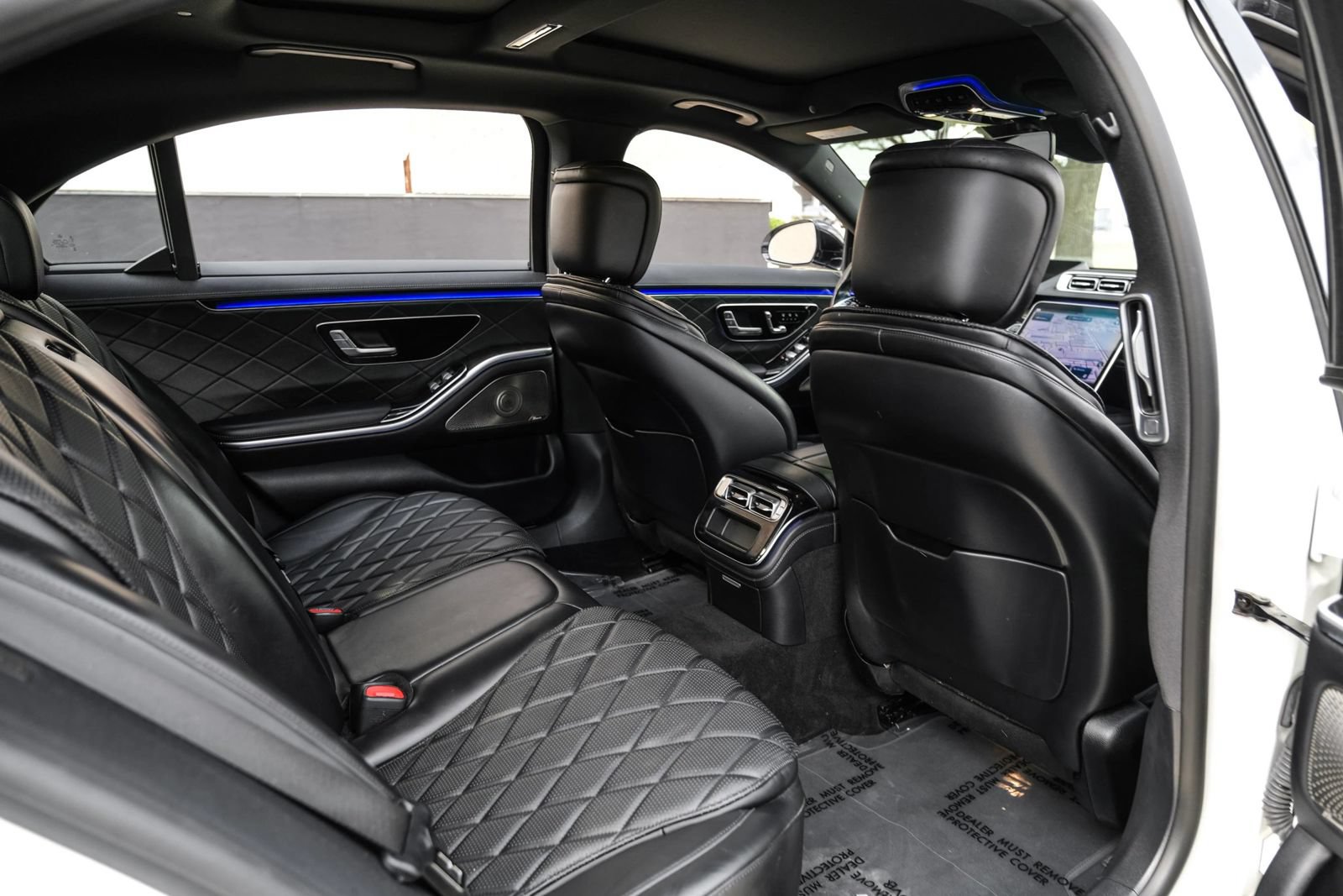 Used 2022 Mercedes-Benz S 580 4MATIC Sedan w/ AMG Line Package image 31
