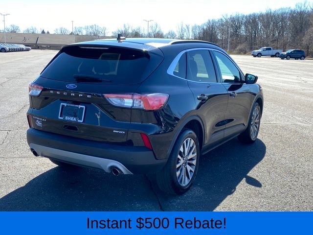 Used 2022 Ford Escape Titanium image 3