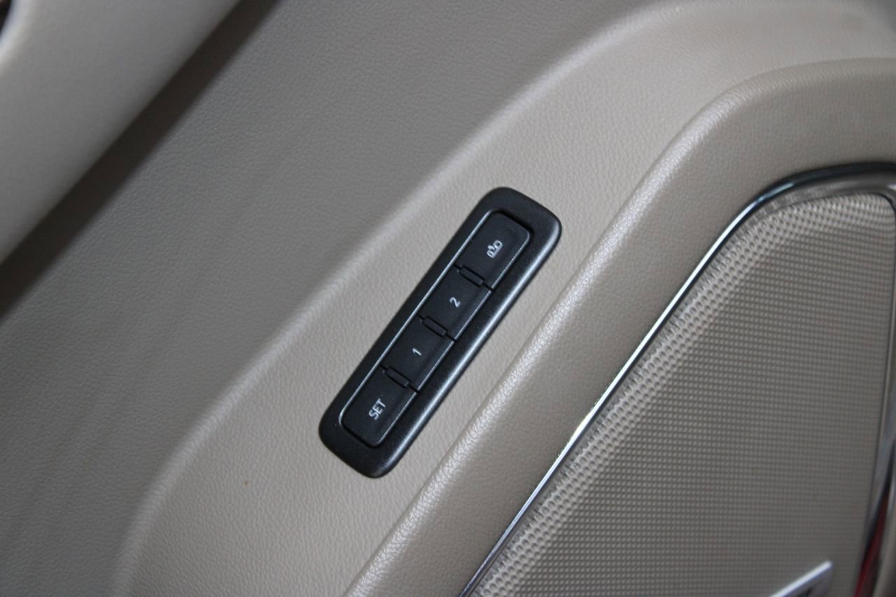 Used 2019 GMC Yukon SLT w/ Premium Edition image 25