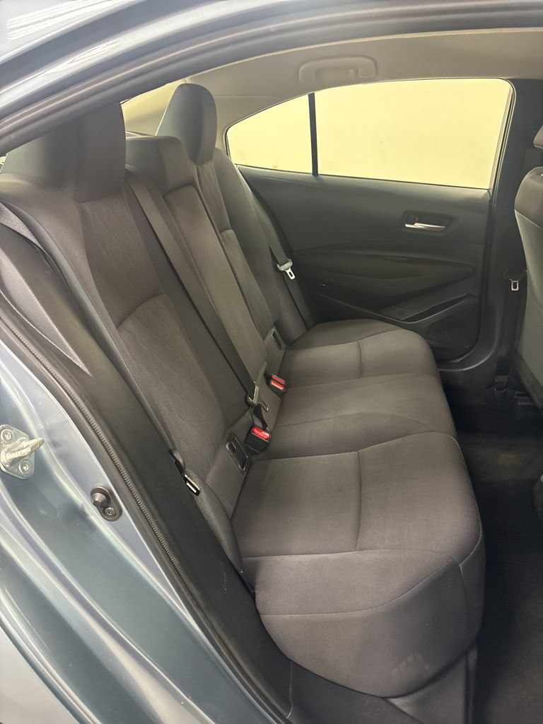 Used 2020 Toyota Corolla LE FWD image 28