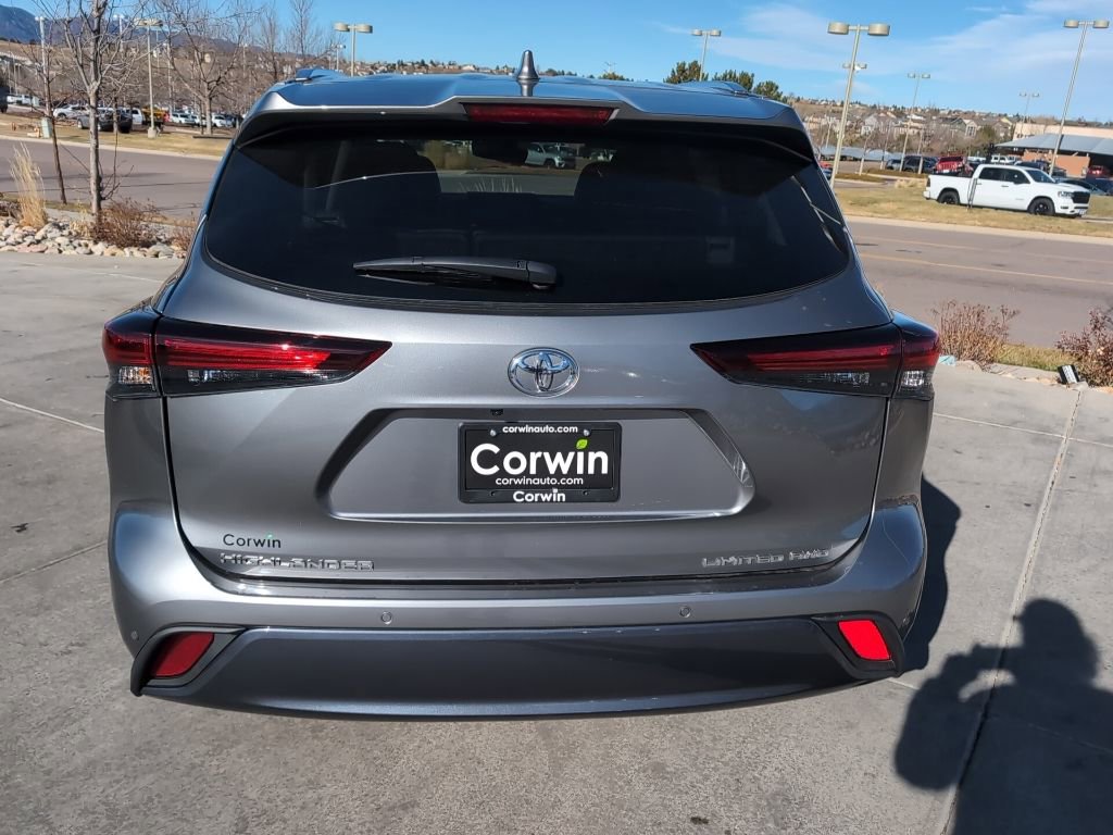 Used 2026 Toyota Highlander Limited image 6
