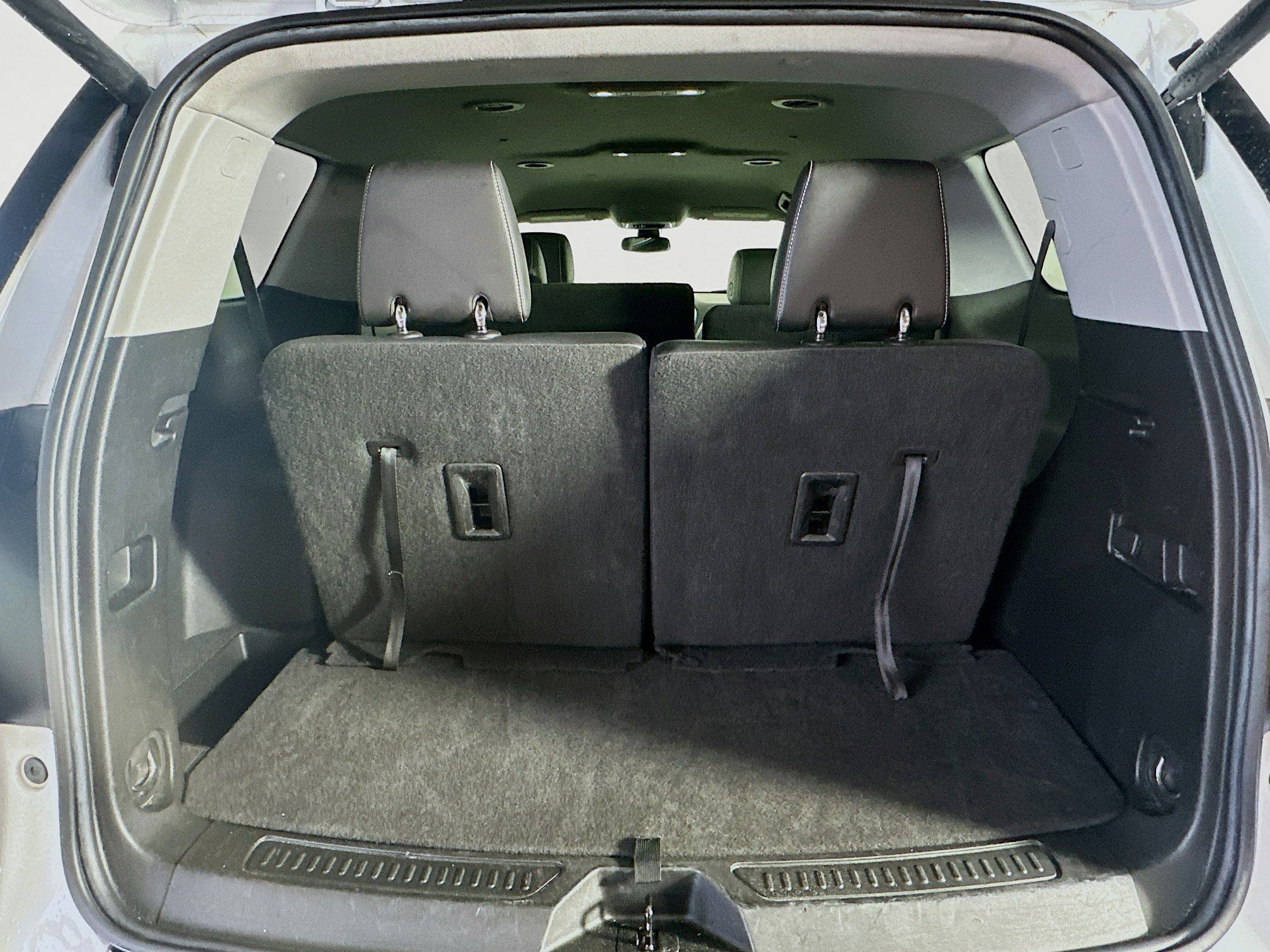 Used 2023 GMC Acadia SLT image 31