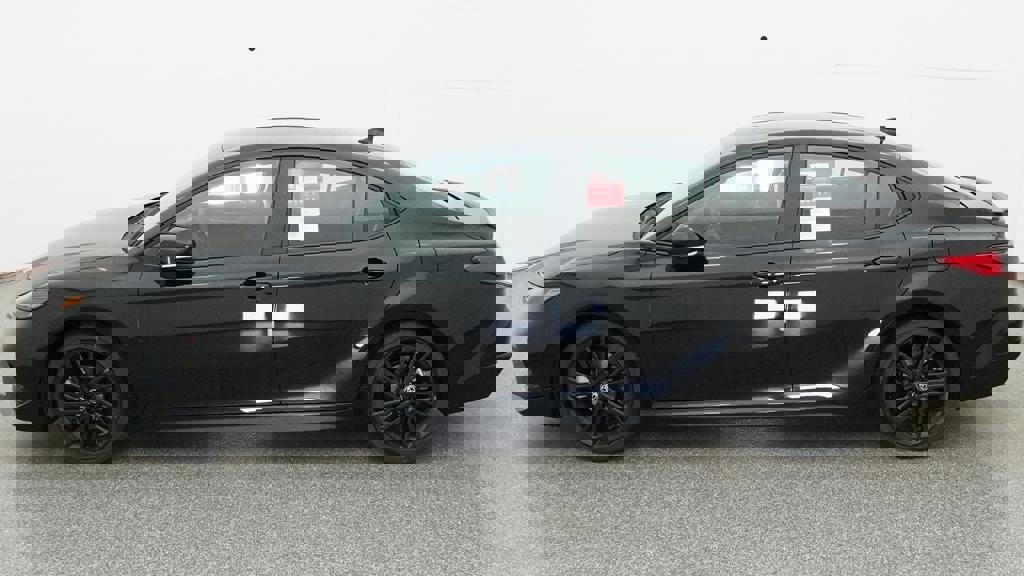 New 2026 Toyota Camry Hybrid FWD image 2