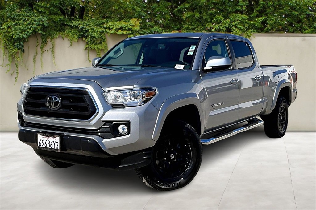 Used 2022 Toyota Tacoma SR5 image 3