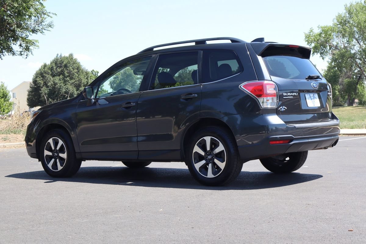 Used 2017 Subaru Forester 2.5i Limited AWD/4WD image 7