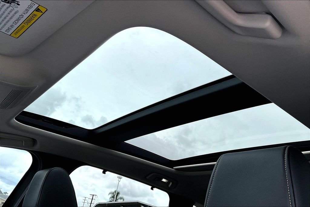 Certified 2024 MAZDA CX-90 Plug-In Hybrid w/ Premium Pkg AWD/4WD image 12