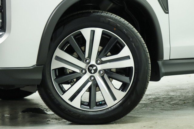 New 2026 Mitsubishi Outlander Sport ES AWD/4WD image 3