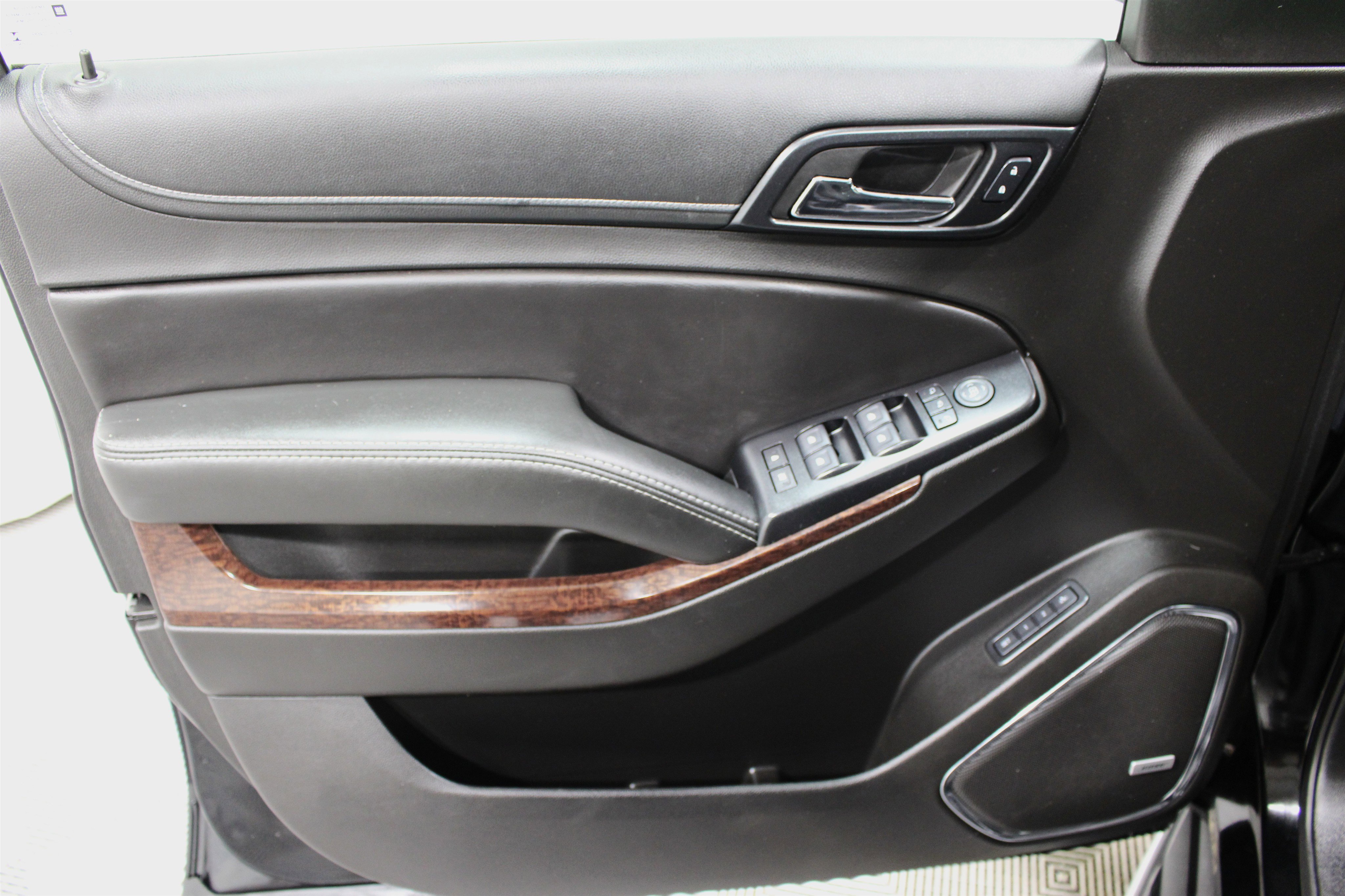 Used 2017 GMC Yukon SLT RWD image 6