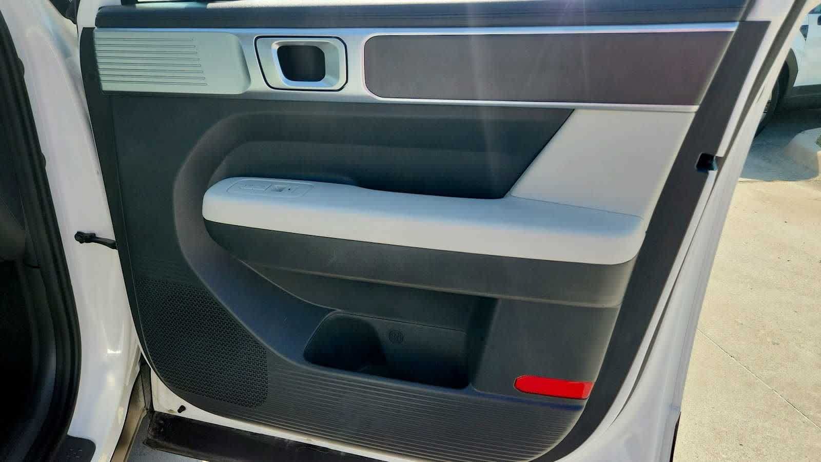 Certified 2025 Hyundai Santa Fe SE FWD image 24