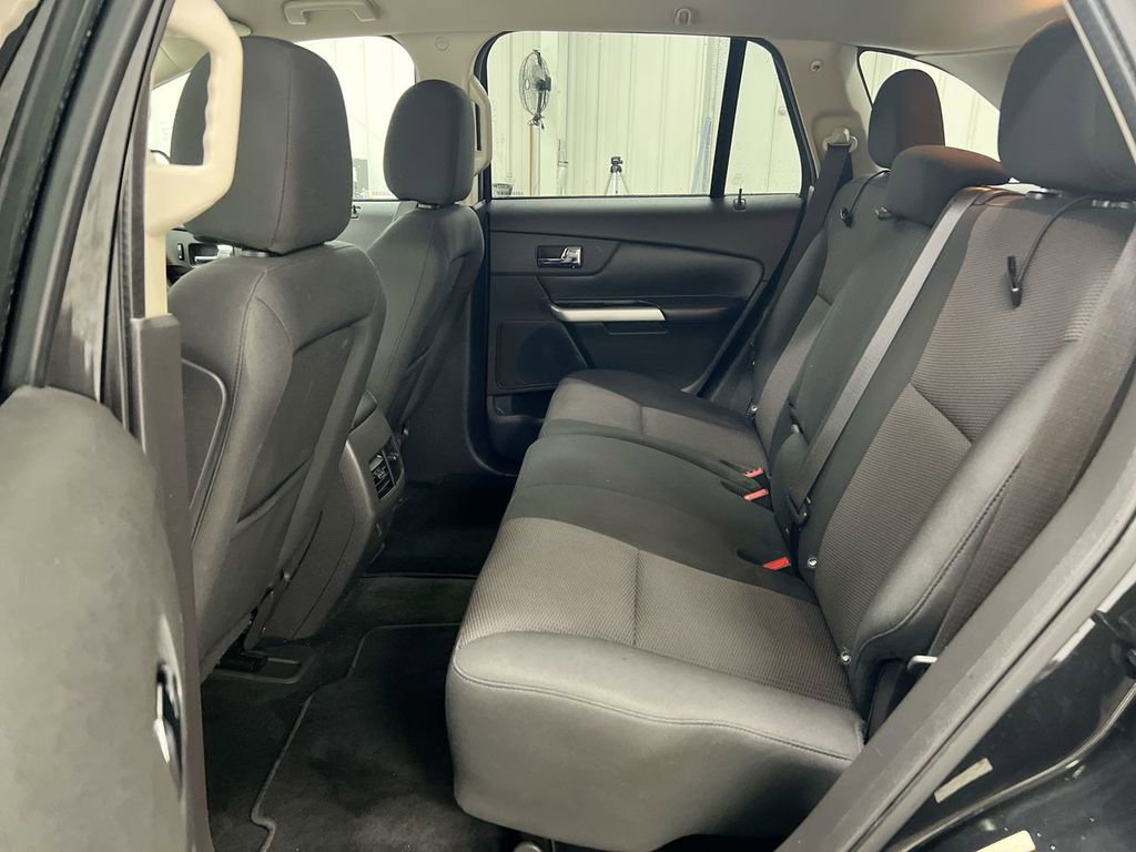 Used 2013 Ford Edge SEL FWD image 21