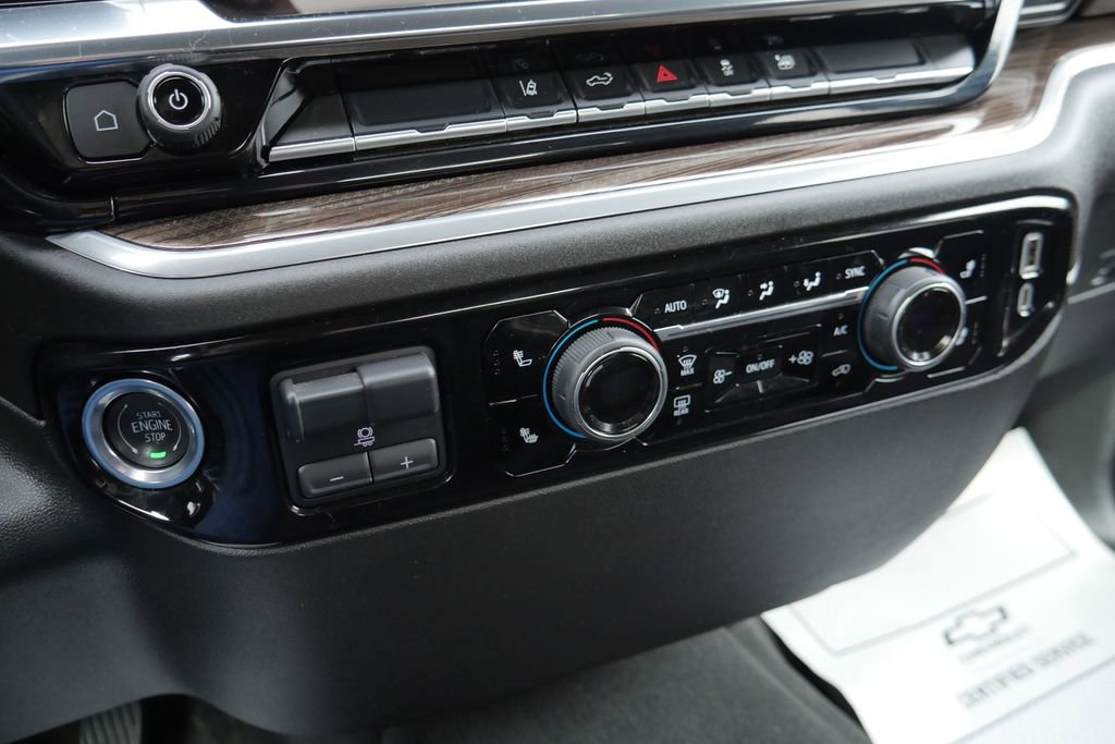 Used 2025 Chevrolet Silverado 2500 LT w/ Convenience Package image 19
