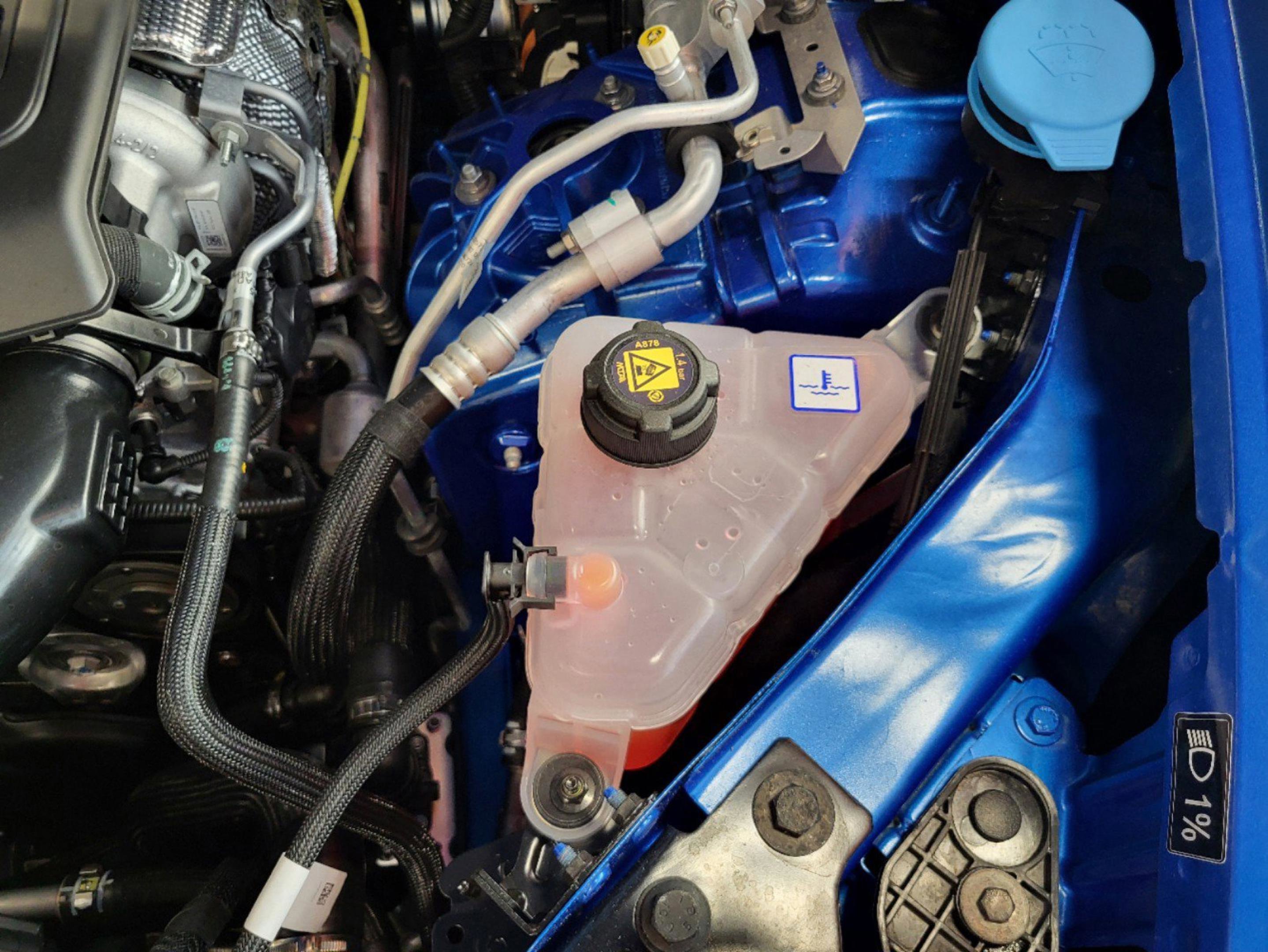 New 2025 Alfa Romeo Stelvio Sprint image 82