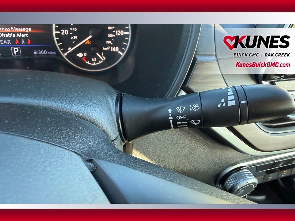 Used 2024 Nissan Altima 2.5 SV image 15