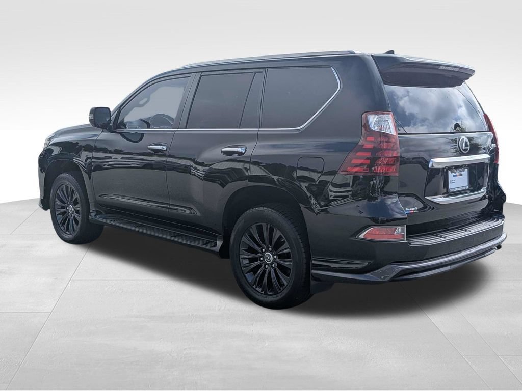Used 2022 Lexus GX 460 Luxury w/ Sport Design Package AWD/4WD image 6