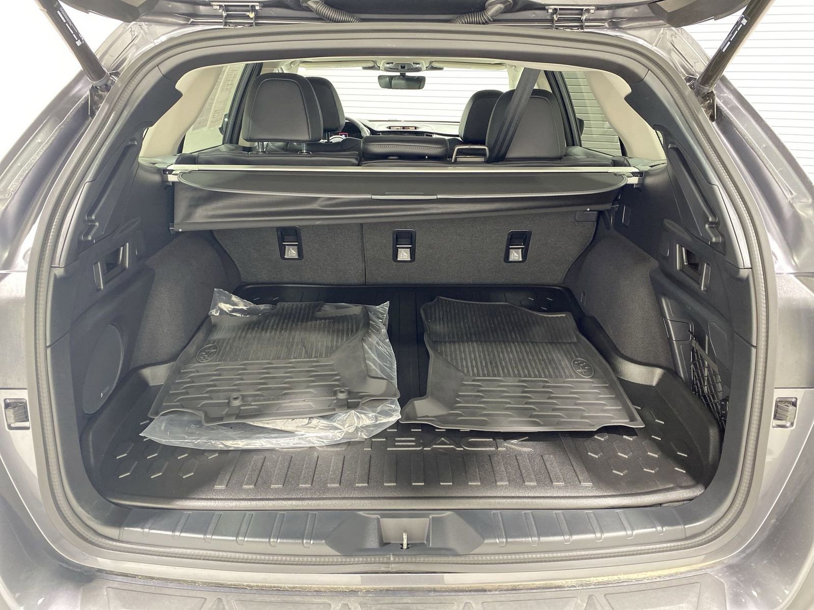 Certified 2025 Subaru Outback Limited AWD/4WD image 24
