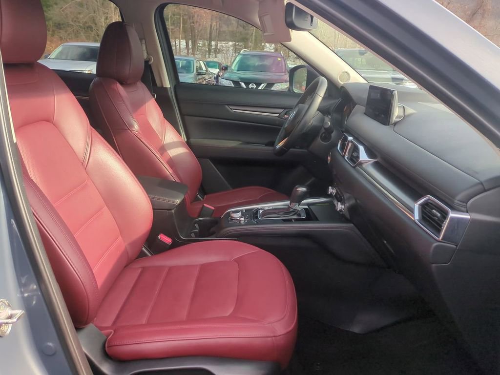 Certified 2023 MAZDA CX-5 Carbon Edition image 29