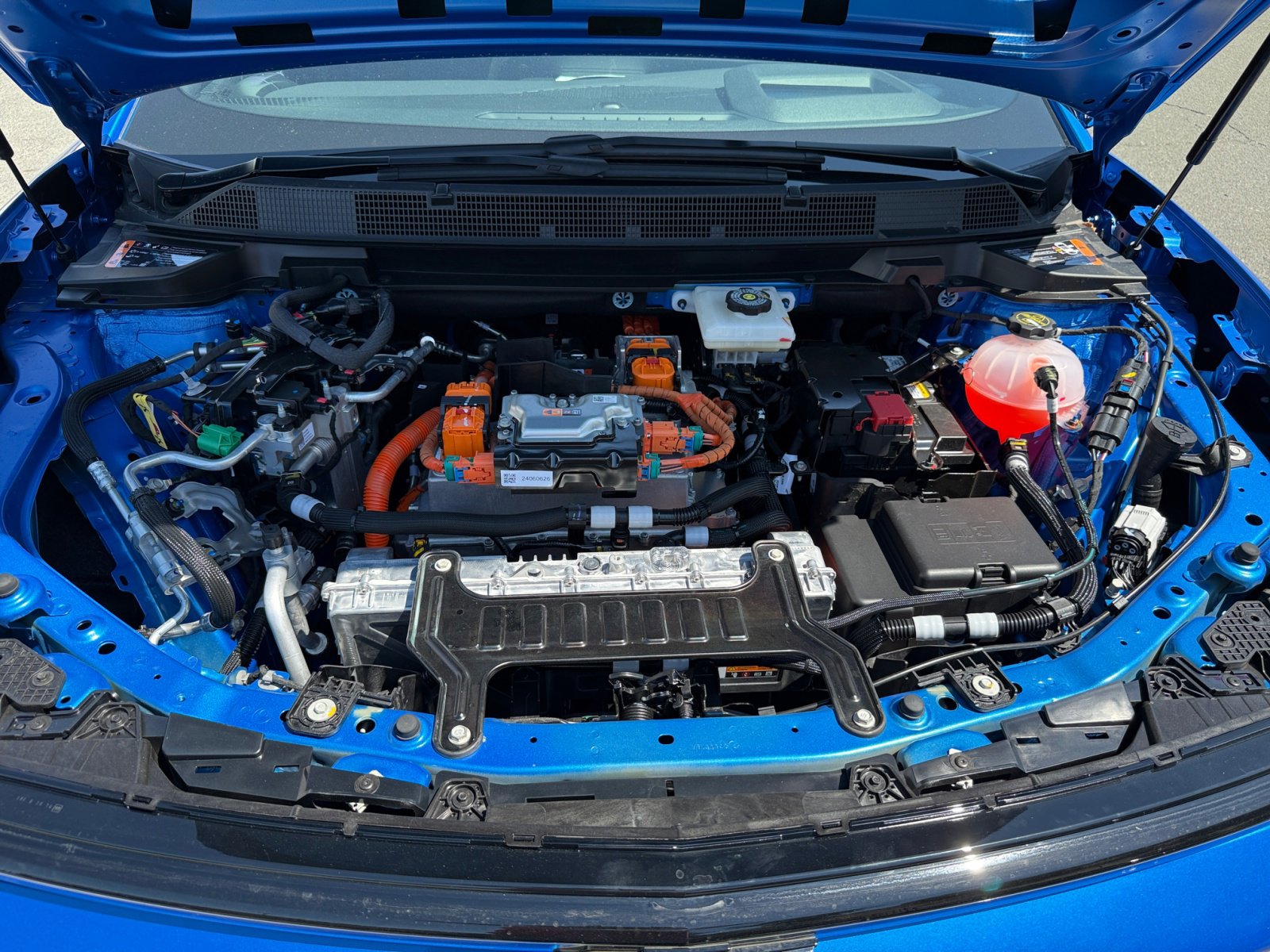 New 2025 Chevrolet Equinox EV RS w/ Active Safety Package 3 AWD/4WD image 20