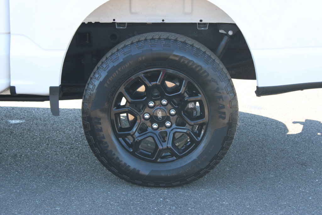 Used 2024 Ford F150 XLT w/ FX4 Off-Road Package AWD/4WD image 14