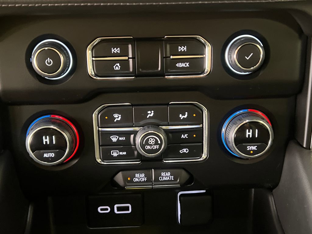 Used 2024 Chevrolet Tahoe LS w/ Max Trailering Package AWD/4WD image 31