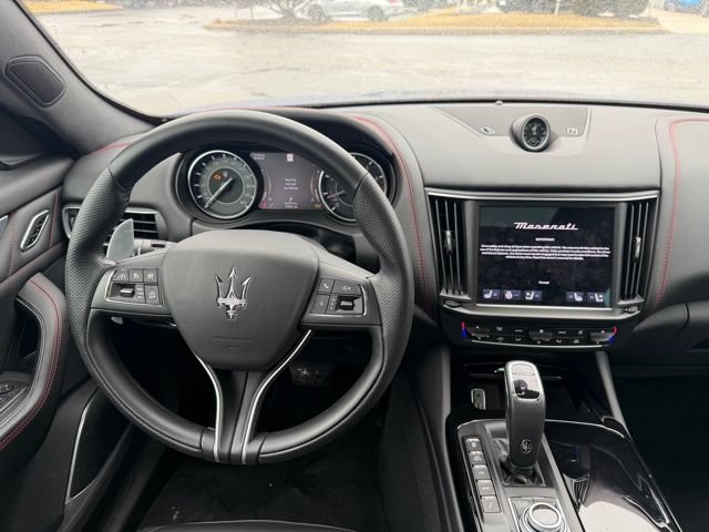 Used 2024 Maserati Levante GT Ultima AWD/4WD image 18