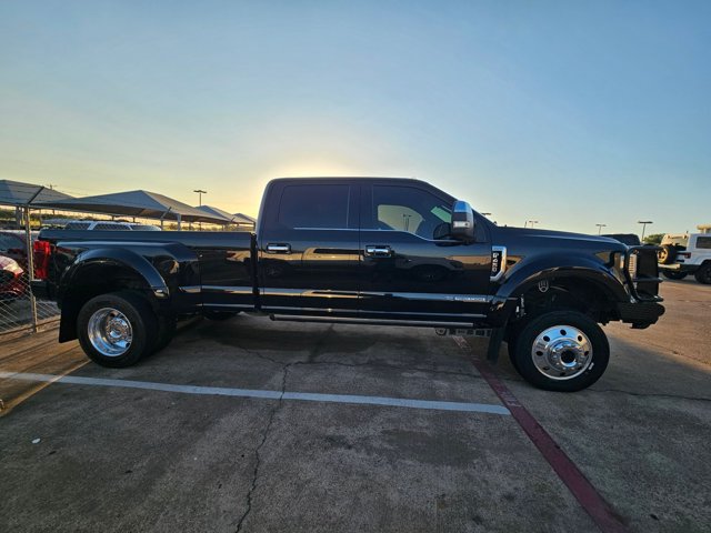 Used 2022 Ford F450 Platinum w/ FX4 Off-Road Package AWD/4WD image 4