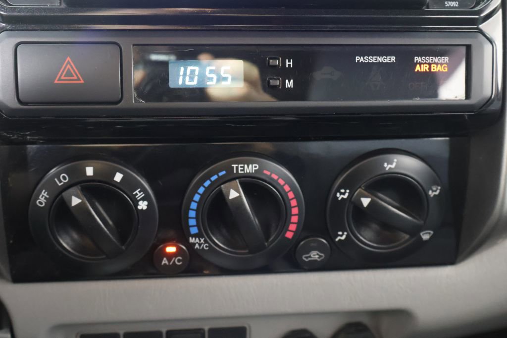 Used 2014 Toyota Tacoma 4x4 Double Cab w/ TRD Sport Package image 29