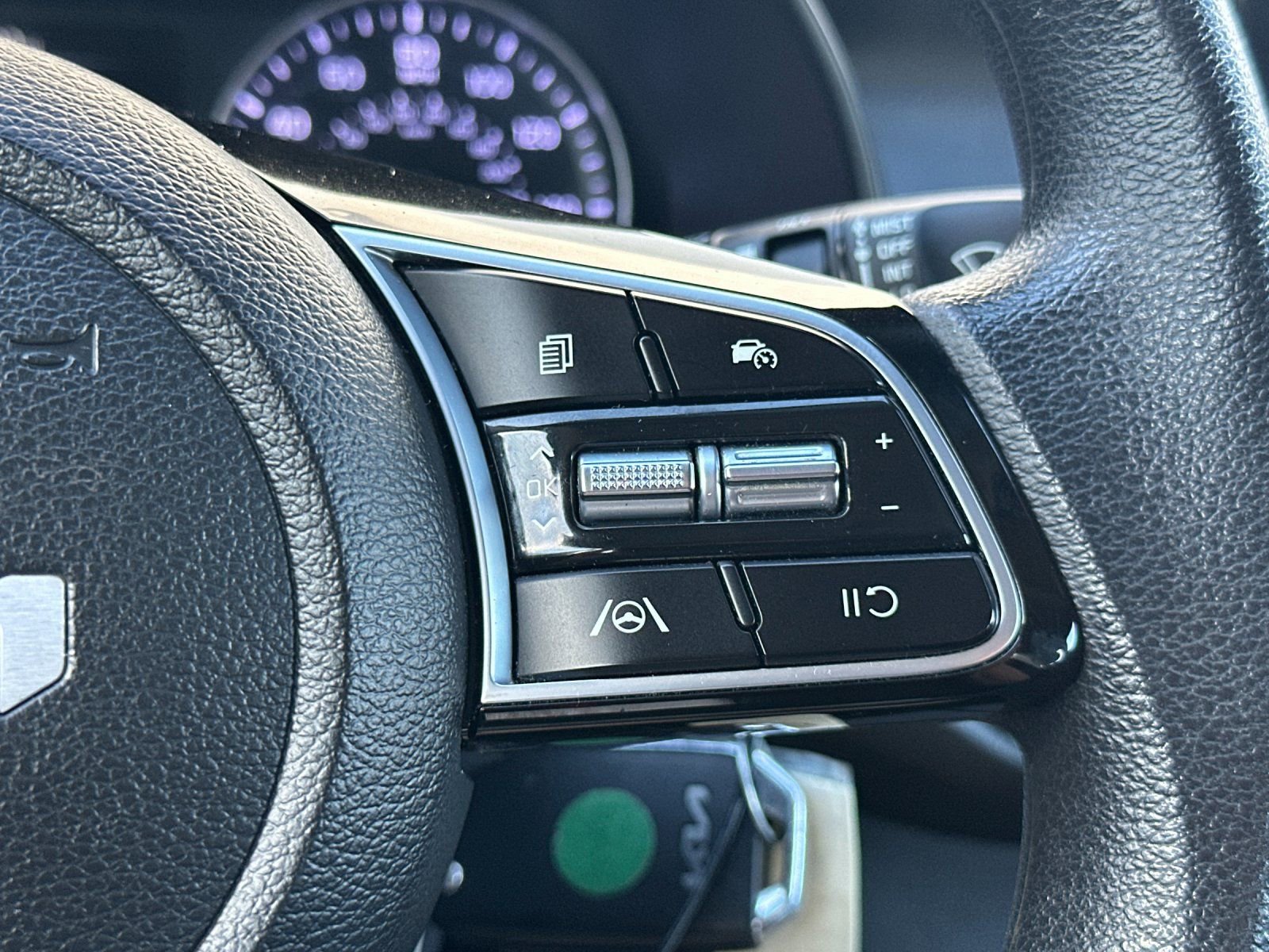 Used 2023 Kia Forte LXS image 25