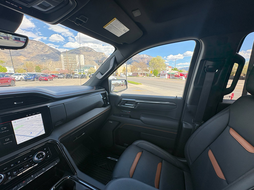 Used 2025 GMC Sierra 1500 AT4 w/ AT4 Premium Package image 25