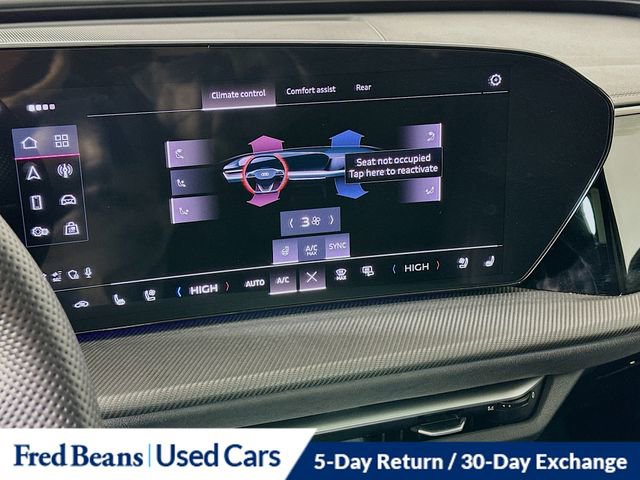 Used 2025 Audi SQ5 Premium Plus w/ Premium Plus Package image 16