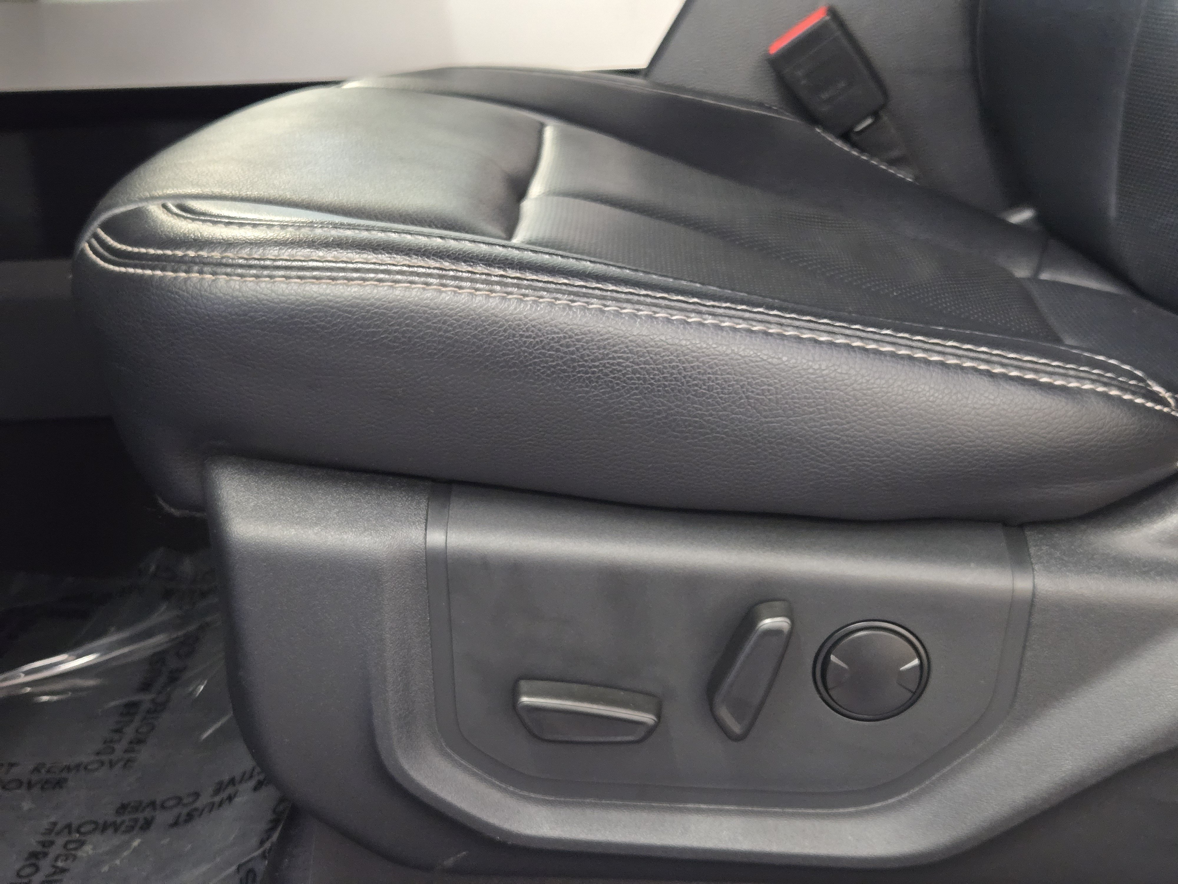 Used 2022 Ford F250 Lariat w/ Tremor Off-Road Package AWD/4WD image 25